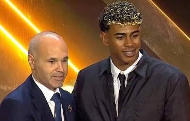 反诈拆解：假平台为何偏爱夜间操作？（夜幕下的骗局：假平台为何偏爱深夜出击？）