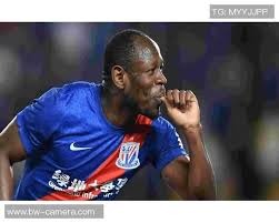 「终于开轰！」巨人坂本勇人敲出本季首轰 连18年开炮掀网路热潮：我们的青春回来了｜日职